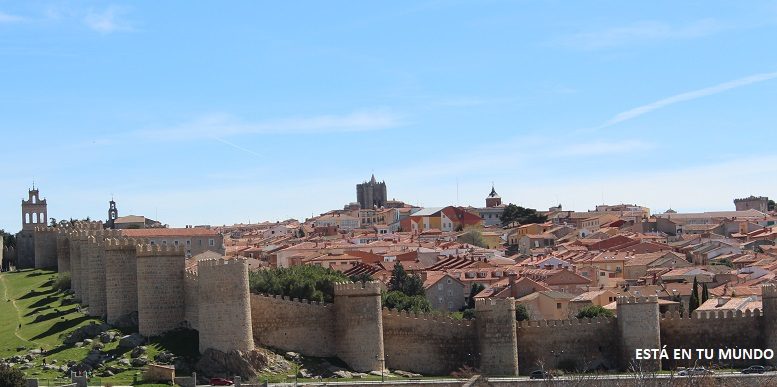 Muralla de Ávila y torreones 