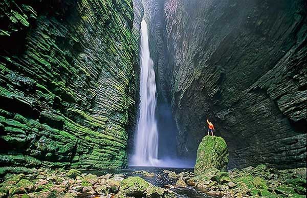 Cachoeira en la Cahapada Diamantina