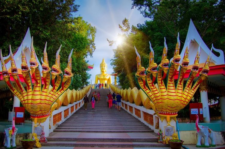 Wat Phra Yai Temple - Big Buddha Statue en Pattaya