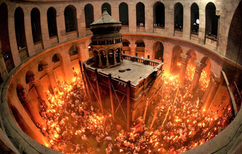 Jerusalén: Luz Sagrada en la iglesia de Santo Sepulcro