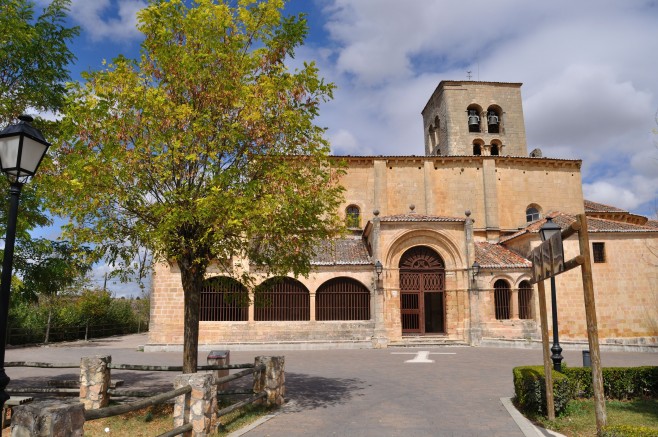 Iglesia_de_la_Virgen_de_la_Peña_(Sepúlveda)