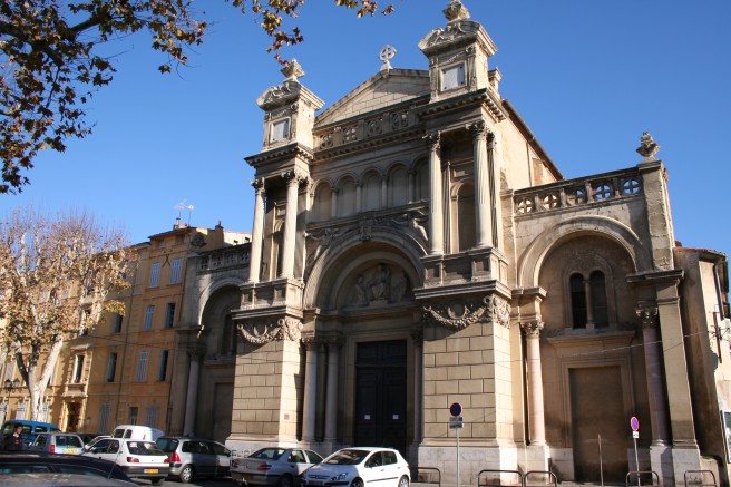 Fachada de la Iglesia de la Madeleine en Aix