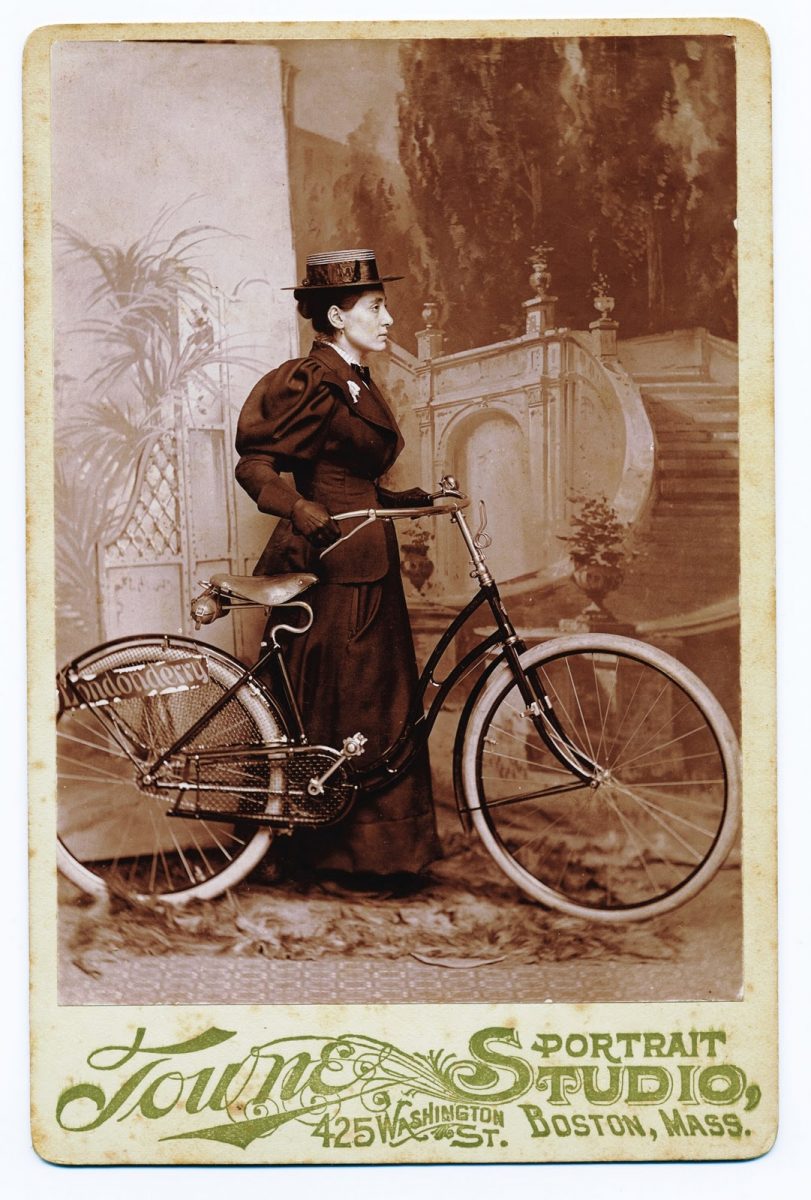 Primera mujer en dar vuelta al mundo en bici