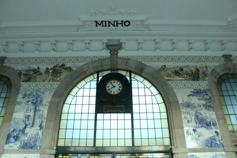 Estación de tren de Oporto por dentro