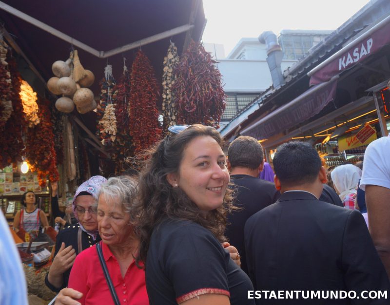 Entrando al Gran Bazar en Turquía