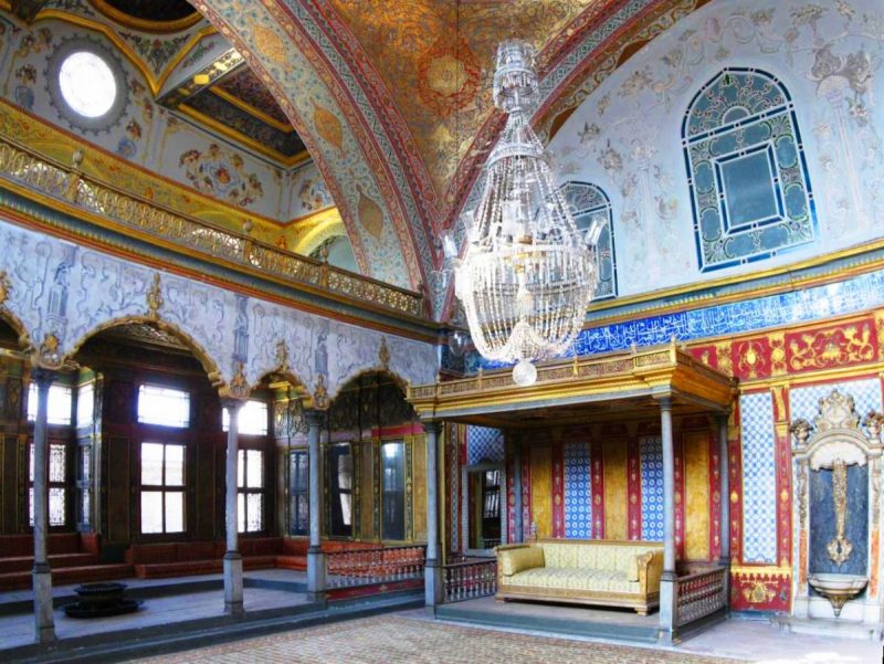 Sala imperial en Topkapi en Estambul