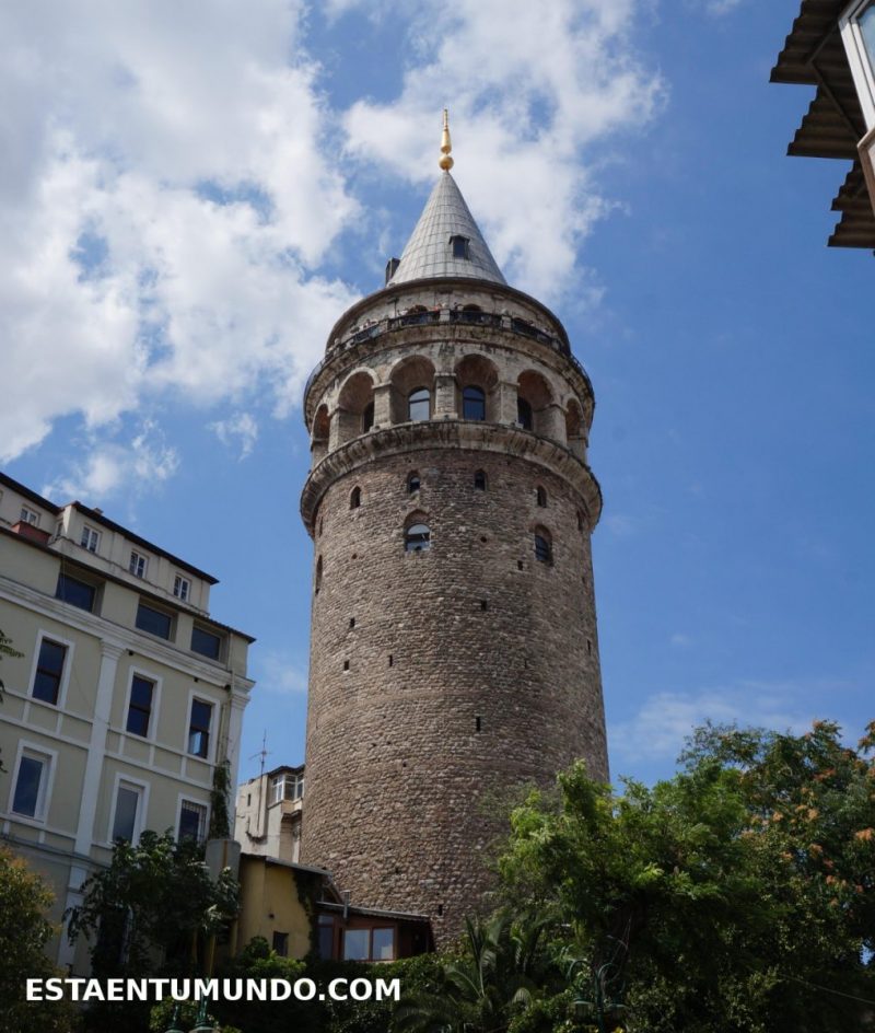 Torre defensiva en Estambul