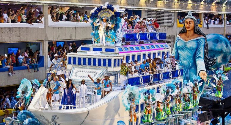 Un crucero en el Sambódromo da Marquês de Sapucaí en Río de Janeiro, Brasil