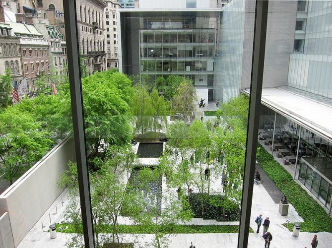 Interior y jardin del Museum of Modern Art