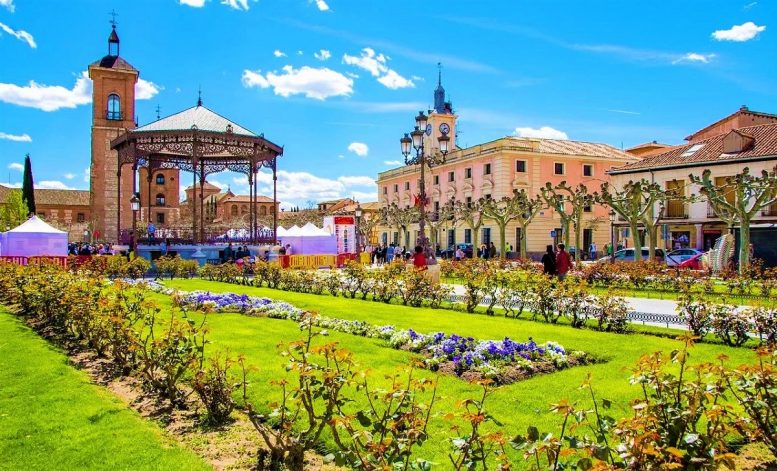 Plaza de Cervantes en Alcalá de Henares