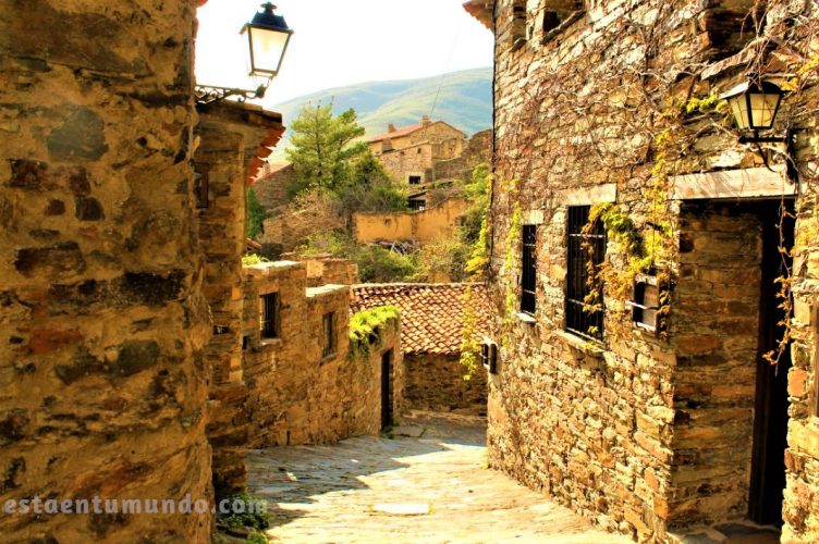 Calle de Patones de Arriba