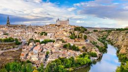 Vistas de Toledo a orillas del Tajo