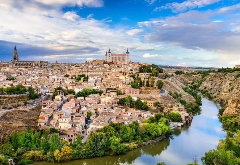 Vistas de Toledo a orillas del Tajo