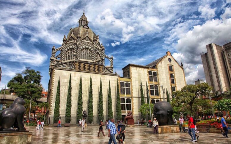 Plaza Botero Plaza Botero