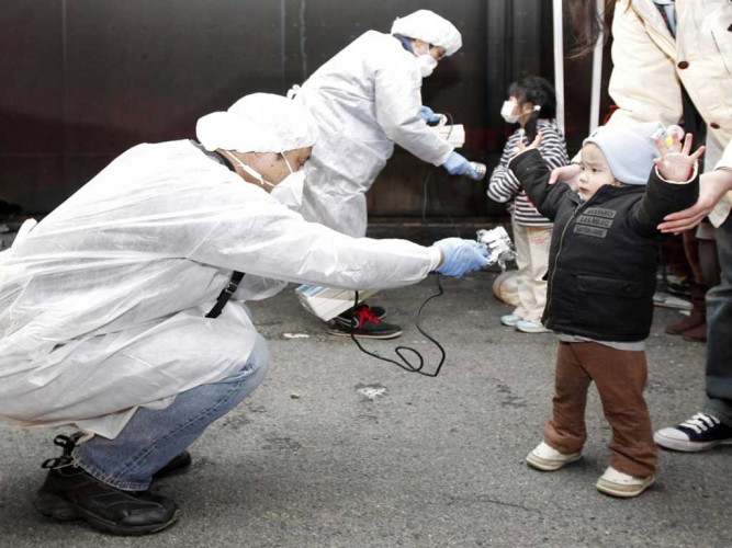 Comprobaciones ante la fuga de partículas radioactivas en Fukushima