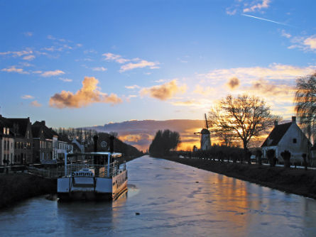 Pueblo pesquero de Flandes en Damme