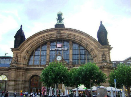Hauptbahnhof en Fráncfor, Alemania