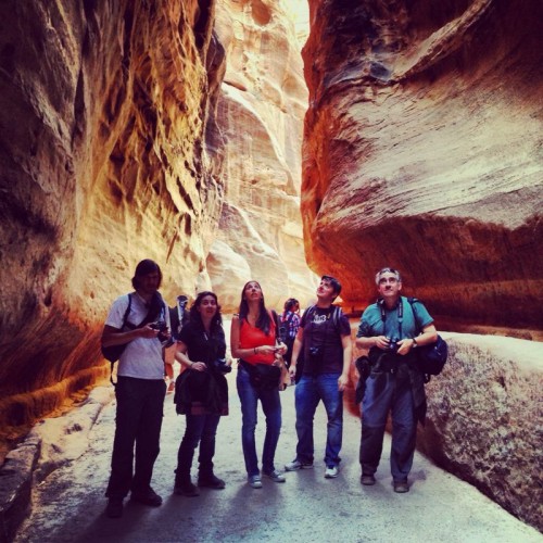 Grupo en el Siq en Petra