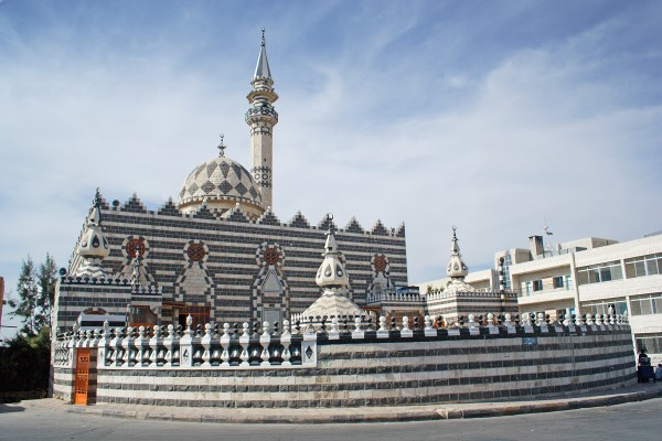 Mezquita geométrica en Jordania