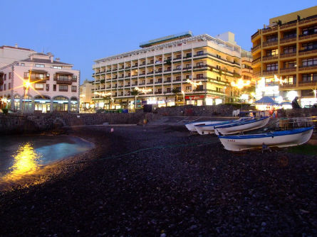 Playa del muelle en el Puerto de la Cruz