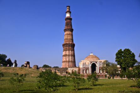 Minarete Qutb en Delhi, India