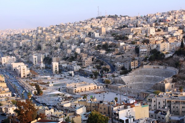 Teatro y odeón romanos en Jordania